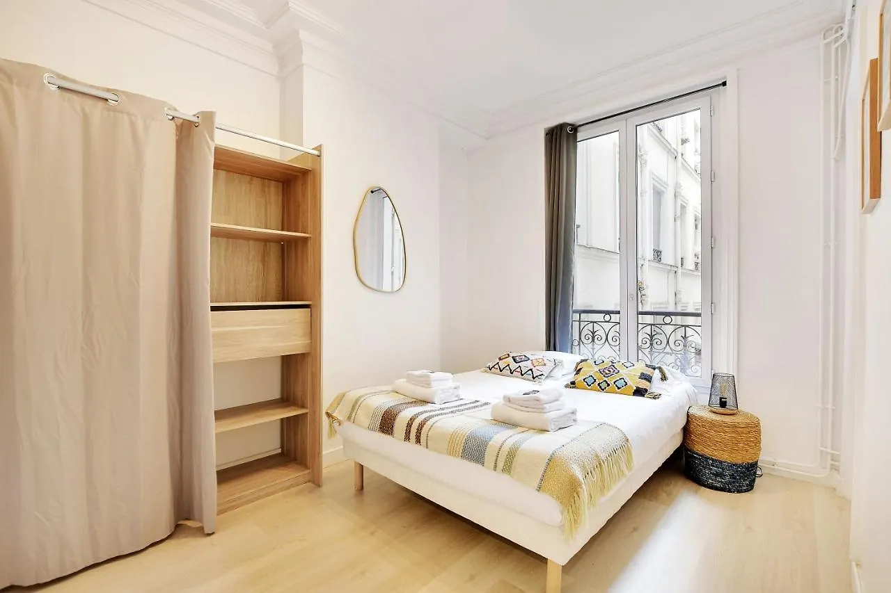 Chic Apartment -3Br-10P- Place De La Republique Paris